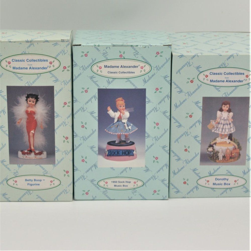 3 MADAME ALEXANDER DOLLS